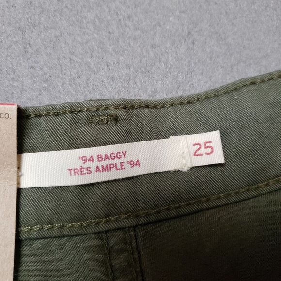 NWT Levi's Womens '94 Army green Baggy Cargo Size 25 - Picture 3 of 14